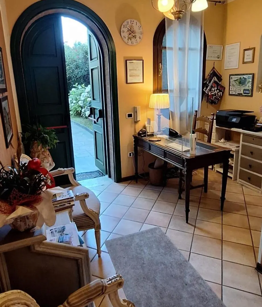 اتصالات Hotel La Selce 